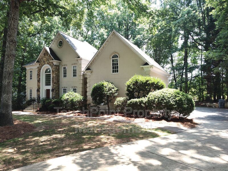 Stunning home located in the Popular Piper Glenn Community! property image
