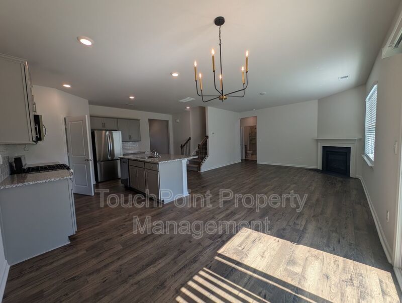 Spacious 2 story, 5 bedroom, 3 bath Home located in Secrest Commons Community! property image