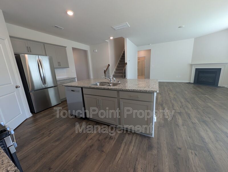 Spacious 2 story, 5 bedroom, 3 bath Home located in Secrest Commons Community! property image