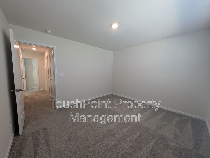 Spacious 2 story, 5 bedroom, 3 bath Home located in Secrest Commons Community! property image