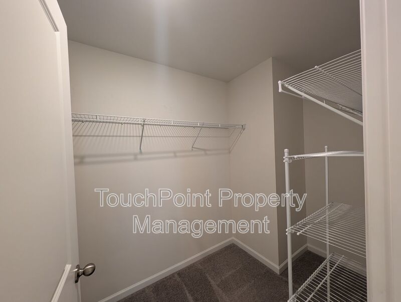 Spacious 2 story, 5 bedroom, 3 bath Home located in Secrest Commons Community! property image