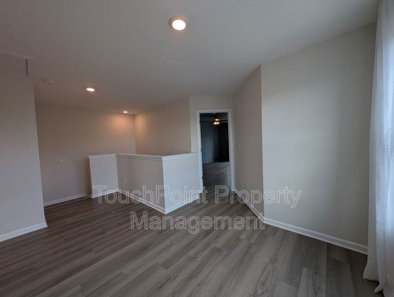 Modern Corner Lot Townhome located in the Ivy Ridge Community in South Carolina ! property image