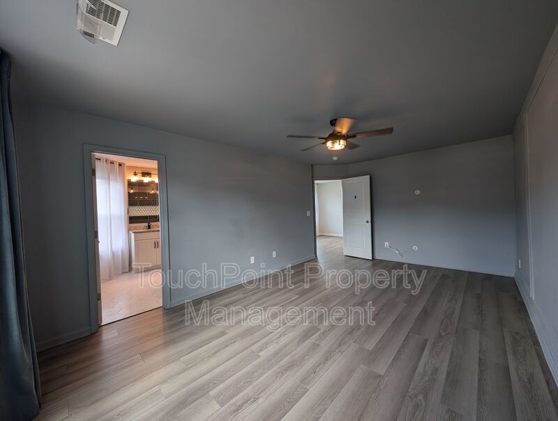 Modern Corner Lot Townhome located in the Ivy Ridge Community in South Carolina ! property image