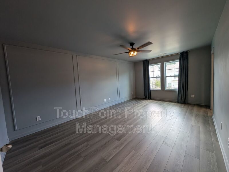 Modern Corner Lot Townhome located in the Ivy Ridge Community in South Carolina ! property image