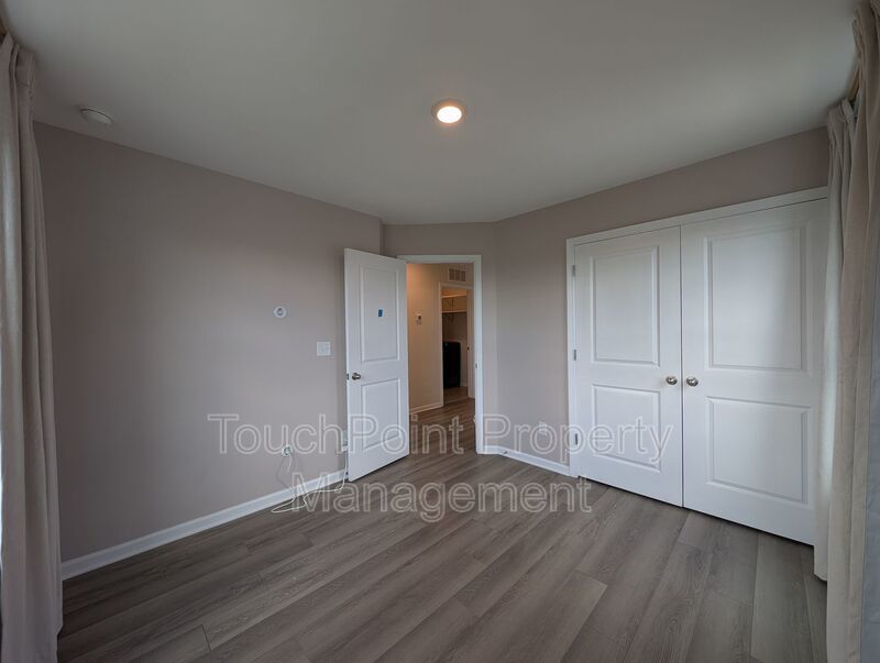 Modern Corner Lot Townhome located in the Ivy Ridge Community in South Carolina ! property image