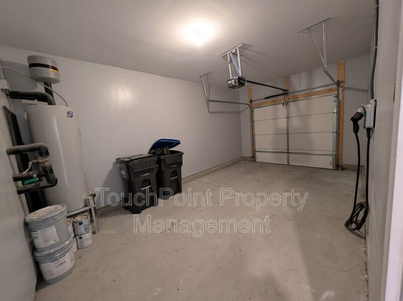 Modern Corner Lot Townhome located in the Ivy Ridge Community in South Carolina ! property image