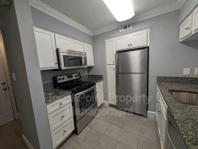 Pristine Condo located in Cedar Street Commons! property image
