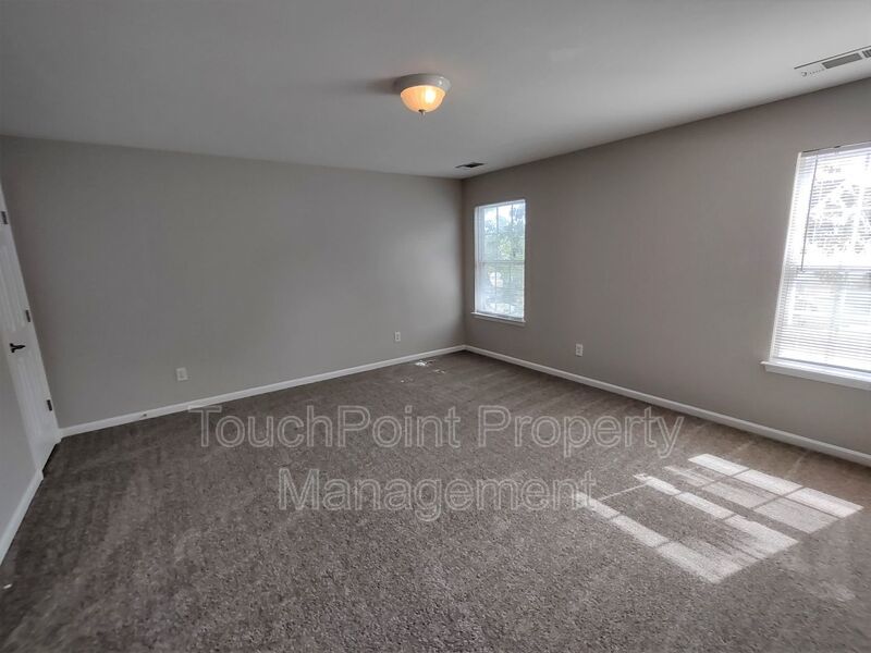 Beautiful Home located in the McCoy Crossing Community! property image