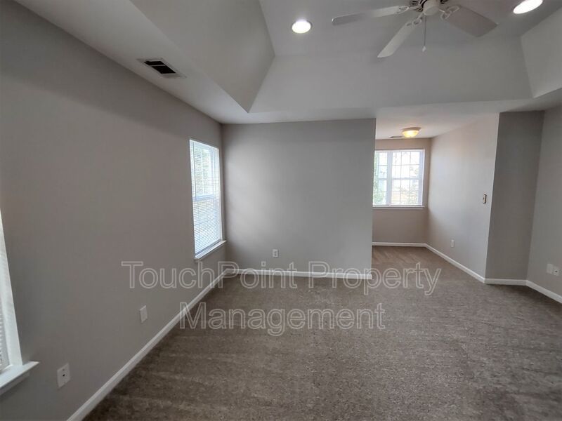 Beautiful Home located in the McCoy Crossing Community! property image