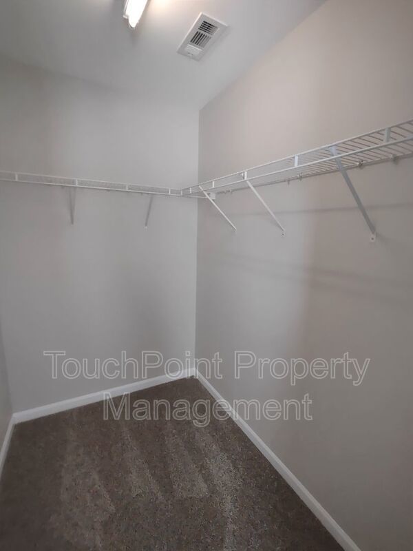 Beautiful Home located in the McCoy Crossing Community! property image