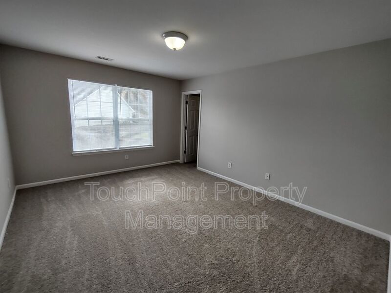 Beautiful Home located in the McCoy Crossing Community! property image