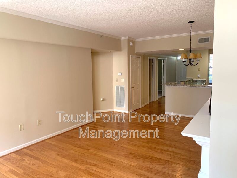 Charming Condo Located in Park Plaza Community! property image