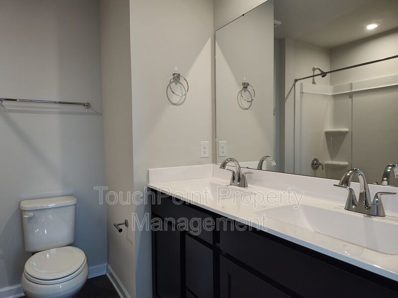 New Build Townhome located in Robin Creek Community! property image