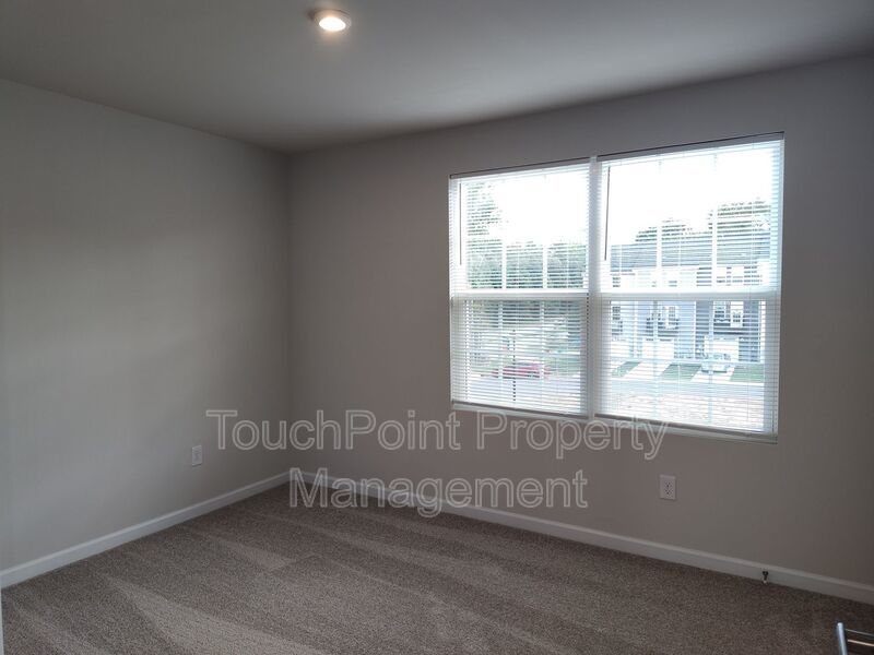 New Build Townhome located in Robin Creek Community! property image