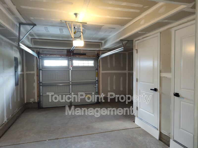 New Build Townhome located in Robin Creek Community! property image