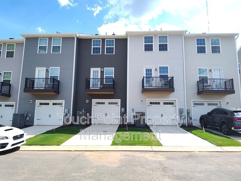 New Build Townhome located in Robin Creek Community! property image