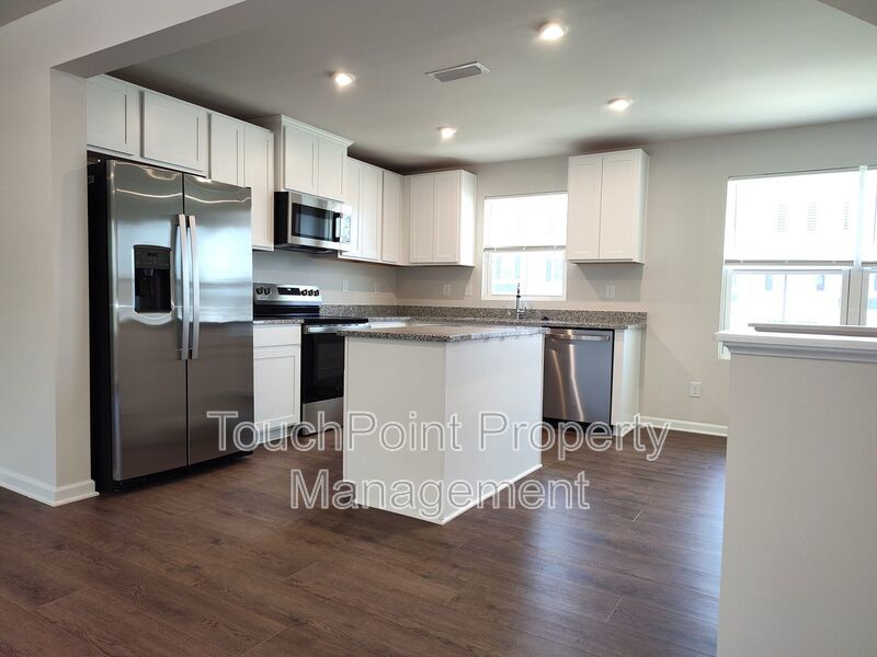Pristine townhome located in the Cherry Grove Community in Kannapolis NC! property image