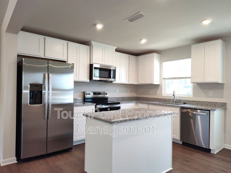 Pristine townhome located in the Cherry Grove Community in Kannapolis NC! property image