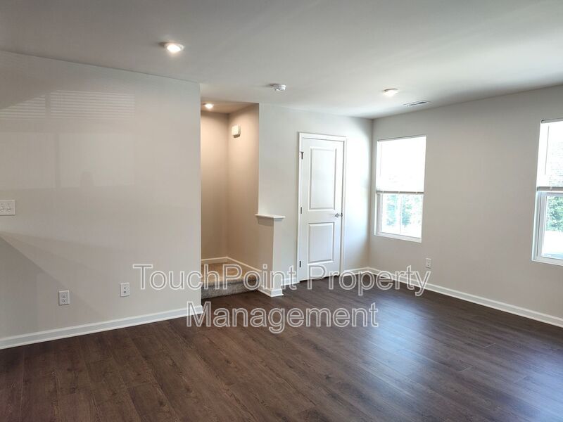 Pristine townhome located in the Cherry Grove Community in Kannapolis NC! property image