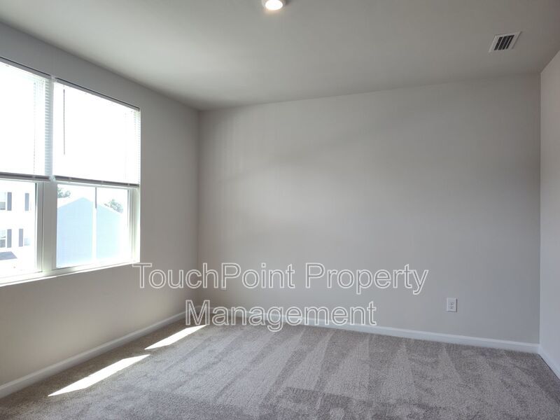 Pristine townhome located in the Cherry Grove Community in Kannapolis NC! property image