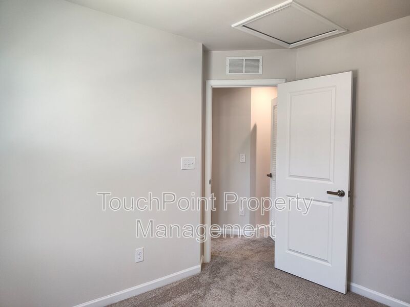 Pristine townhome located in the Cherry Grove Community in Kannapolis NC! property image