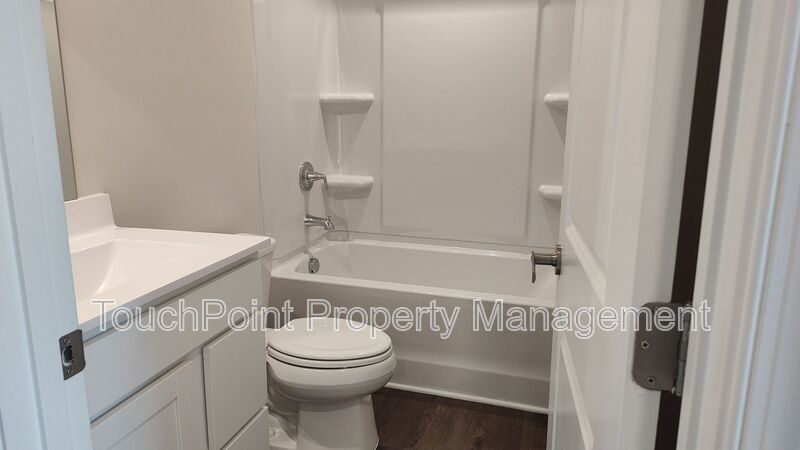 Pristine townhome located in the Cherry Grove Community in Kannapolis NC! property image