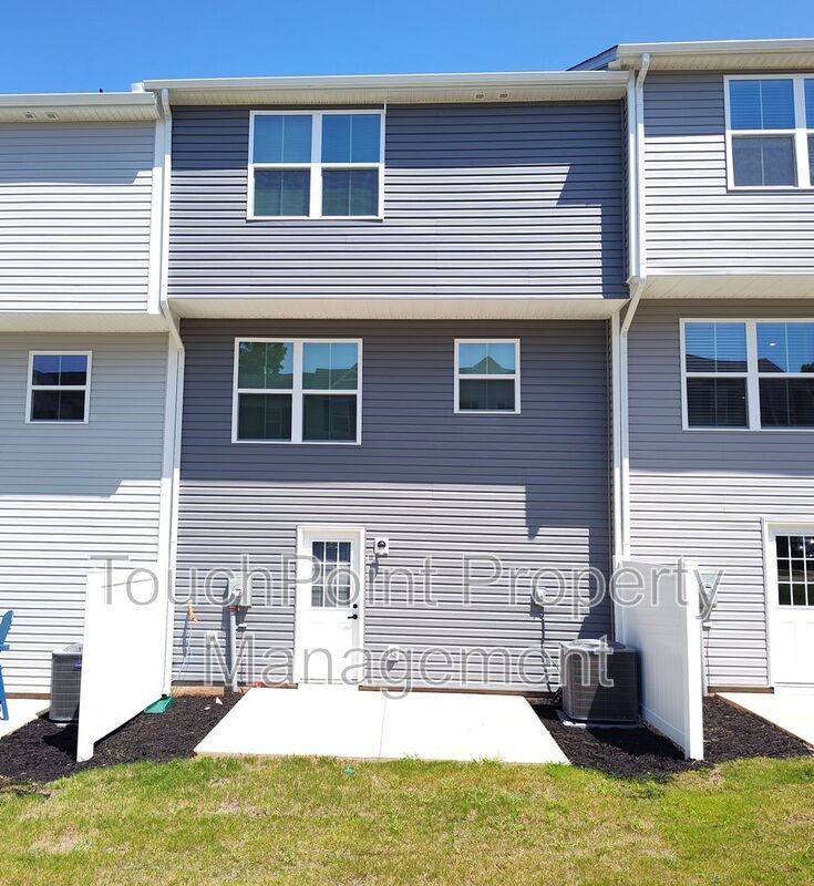 Pristine townhome located in the Cherry Grove Community in Kannapolis NC! property image