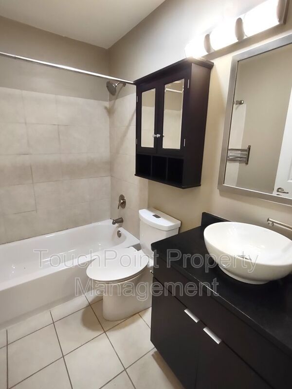 Luxury Condo in Uptown! property image