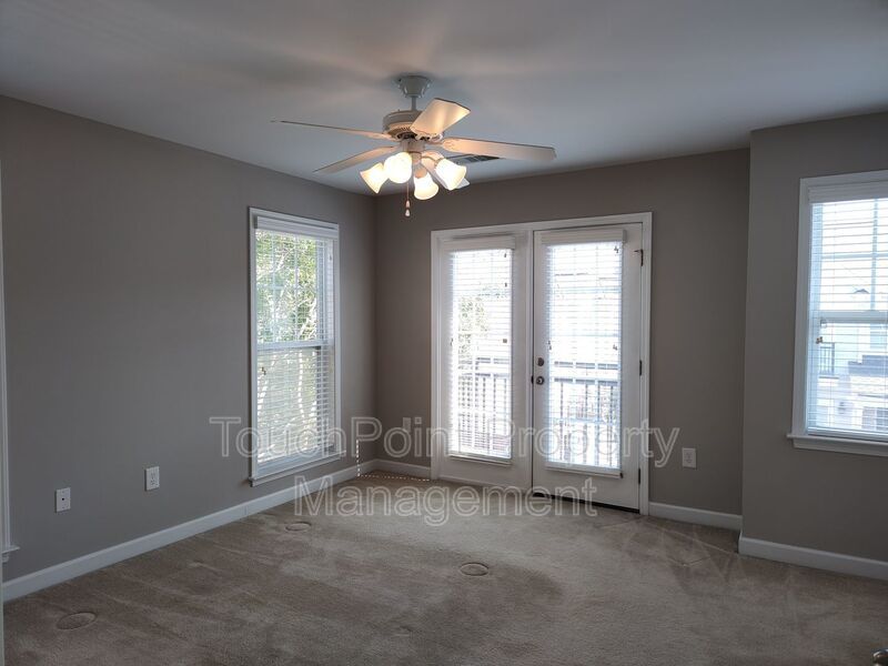 Corner Unit Townhome located in the Village Park Community! property image