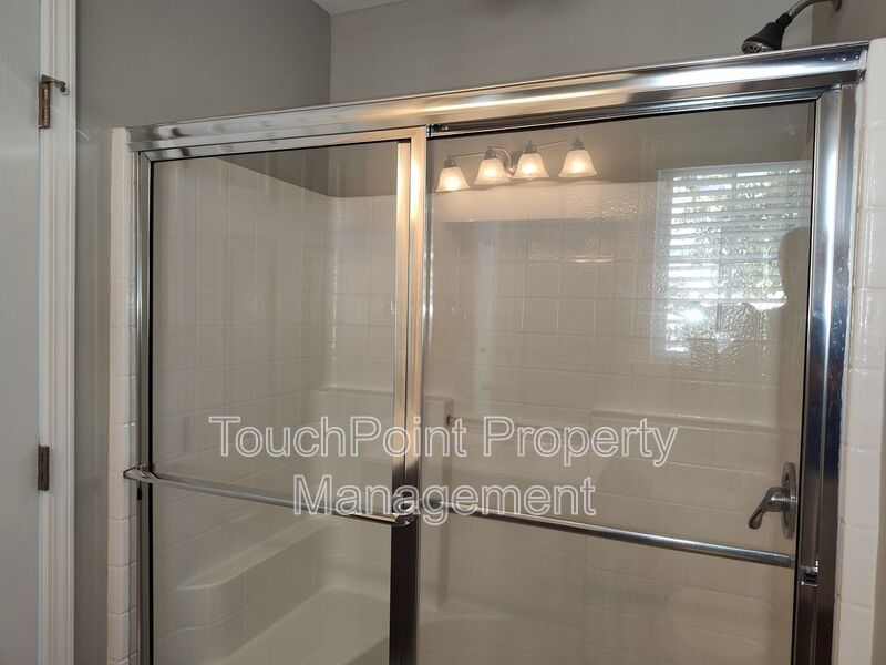 Corner Unit Townhome located in the Village Park Community! property image