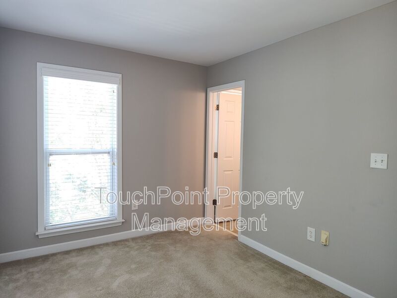 Corner Unit Townhome located in the Village Park Community! property image
