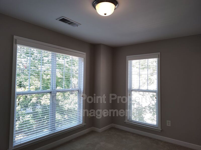 Corner Unit Townhome located in the Village Park Community! property image