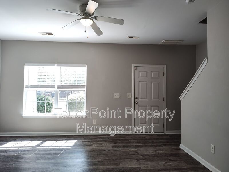 Beautiful 2 Beds, 2.5 bath Townhome located in The Villages at Bent Creek! property image