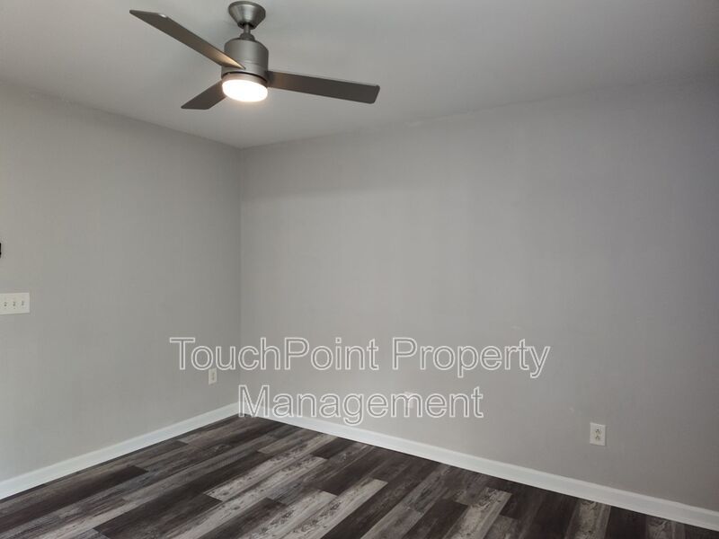 Beautiful 2 Beds, 2.5 bath Townhome located in The Villages at Bent Creek! property image