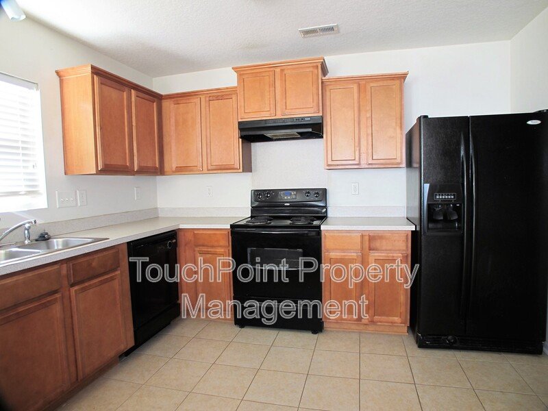 Beautiful 3 bedroom, 2.5 bath home located in the Waterlyn Subdivision! property image