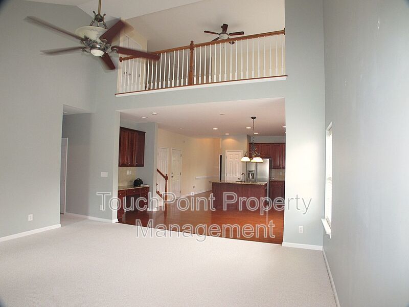 Beautiful home located in the Woodbridge neighborhood! property image