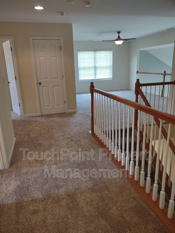 Beautiful home located in the Woodbridge neighborhood! property image