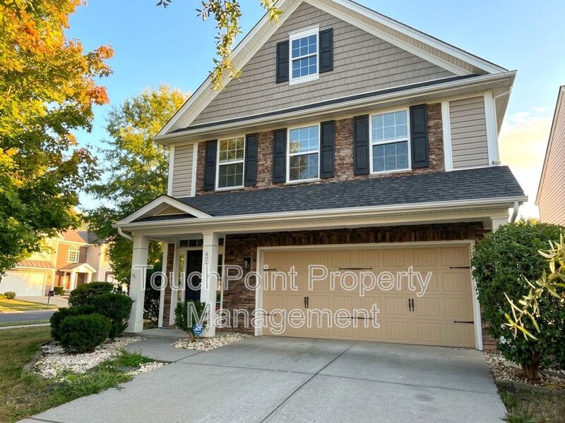 Pristine, corner lot Home located in the Cedar Mill Community in Charlotte! property image