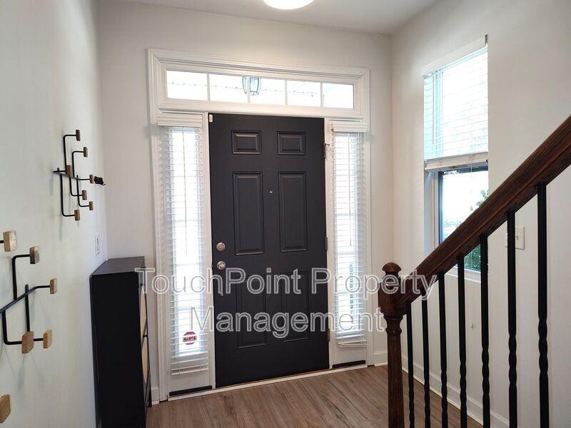 Pristine, corner lot Home located in the Cedar Mill Community in Charlotte! property image