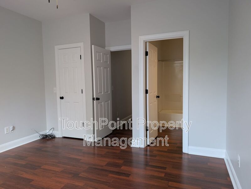 Pristine 2 Bedroom, 2 Bath Condo located in the Walnut Creek Community! property image