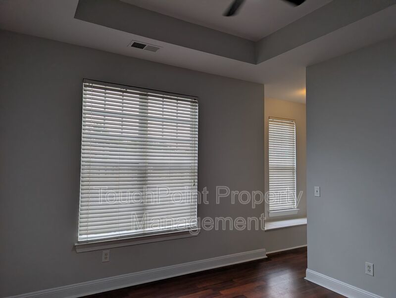 Pristine 2 Bedroom, 2 Bath Condo located in the Walnut Creek Community! property image
