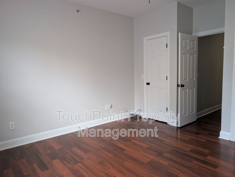 Pristine 2 Bedroom, 2 Bath Condo located in the Walnut Creek Community! property image