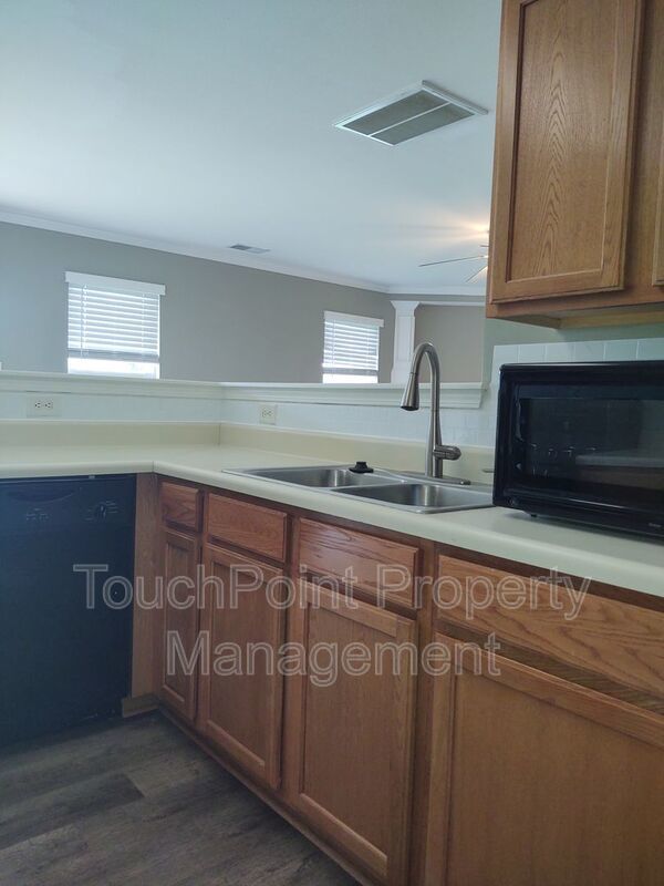 Pristine 2-Story Home in Laurel Valley! property image
