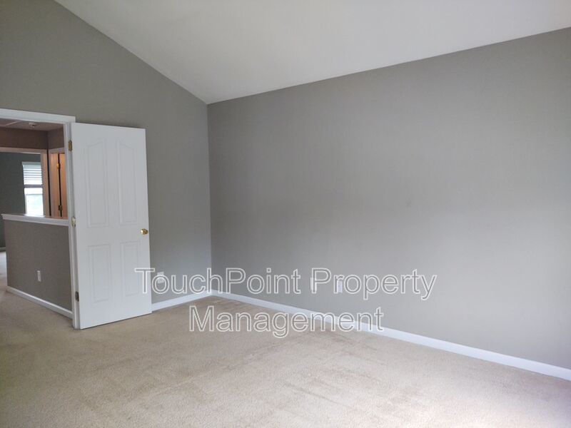 Pristine 2-Story Home in Laurel Valley! property image