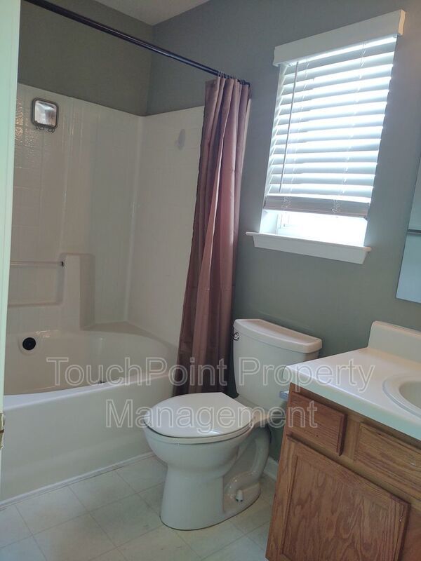 Pristine 2-Story Home in Laurel Valley! property image