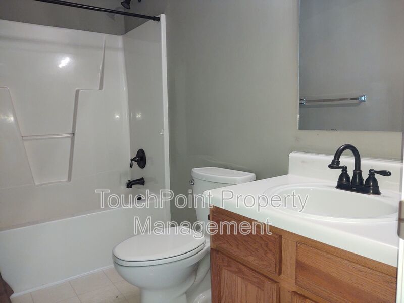 Pristine 2-Story Home in Laurel Valley! property image
