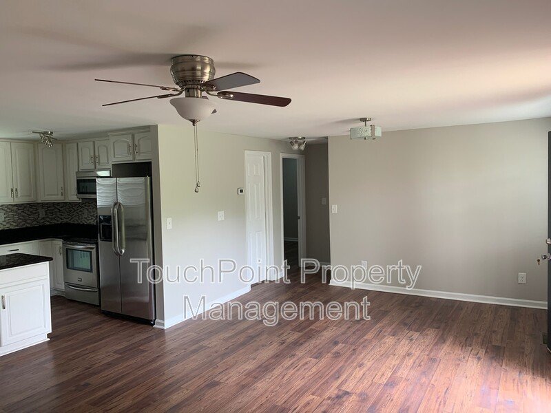 3 Bedroom, 2 Bath Ranch-Style home located in the Farmwood Subdivision! property image