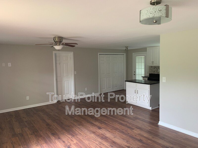 3 Bedroom, 2 Bath Ranch-Style home located in the Farmwood Subdivision! property image