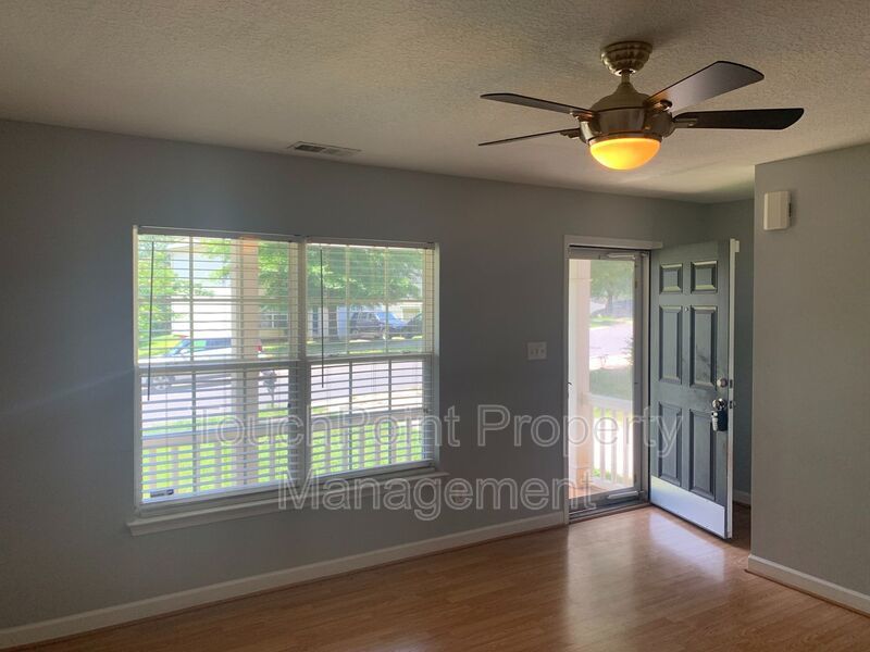 Beautiful 3 bedroom, 2.5 bath home located in the Brighton Community! property image