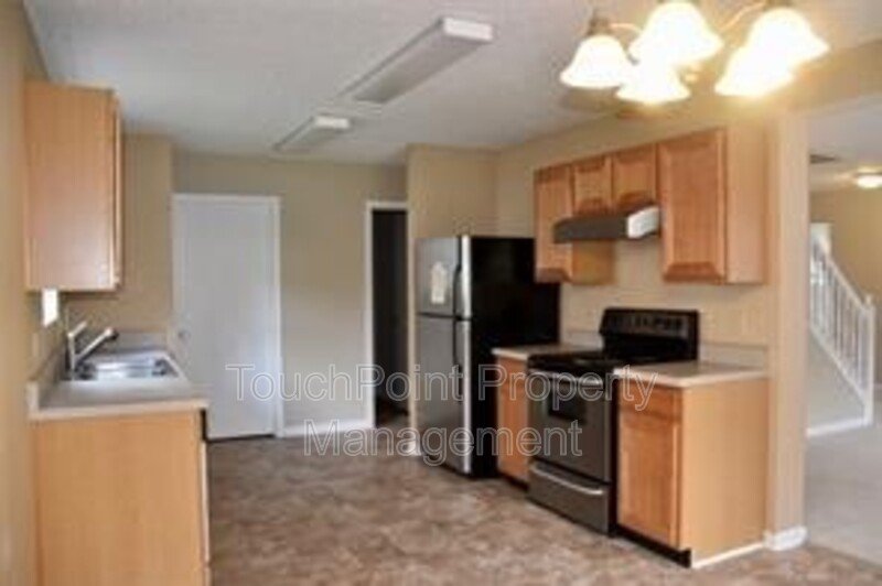 Spacious two story home located in Waxhaw! property image
